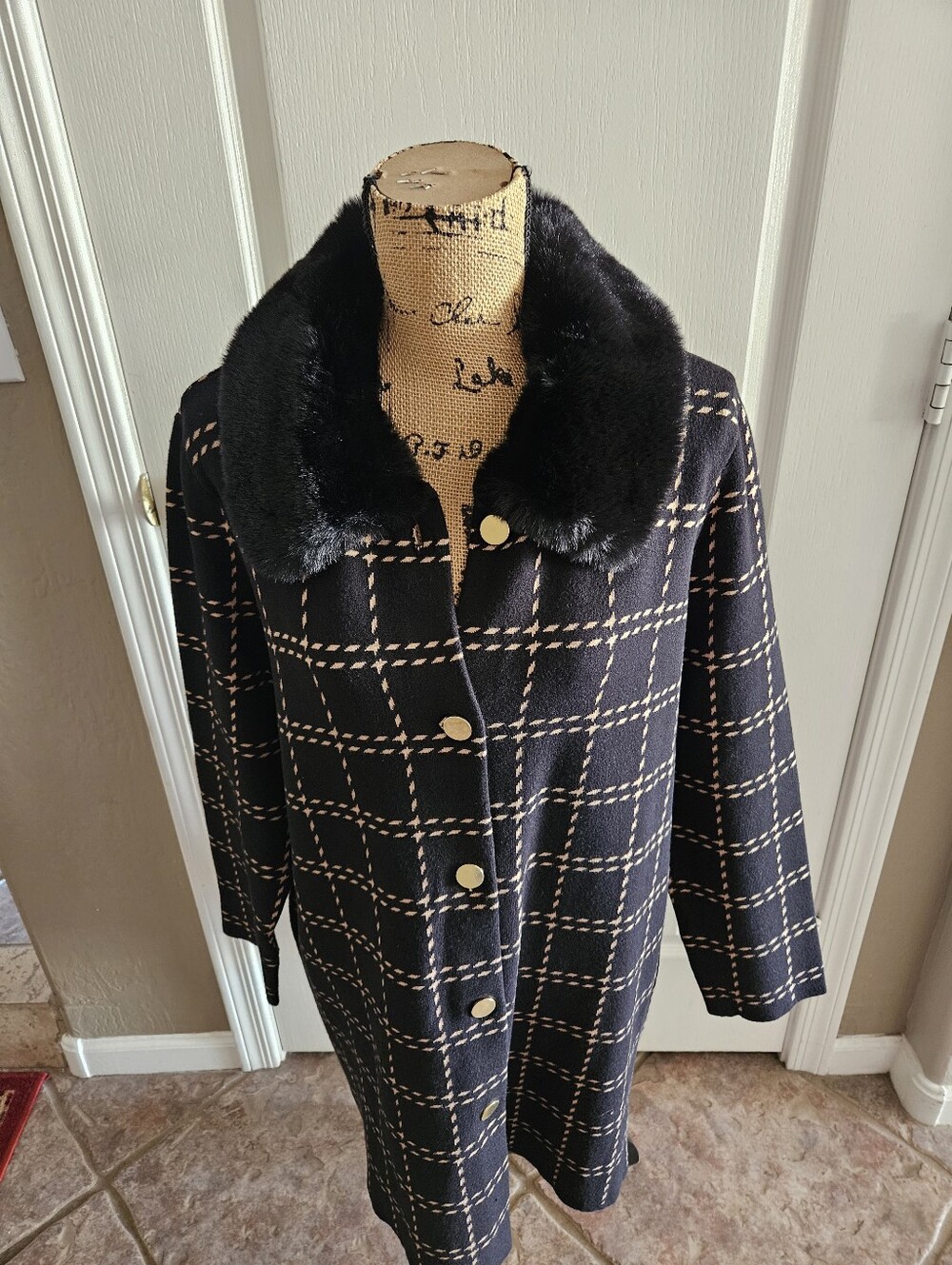 NWT ☆ Kasper Sweater Coat w/Removeable Fur Collar, Size Large, Brand NEW!